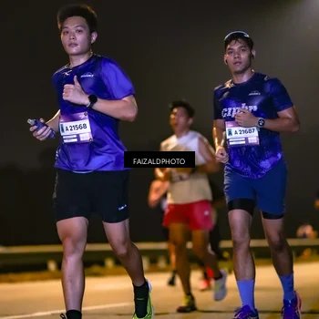 Runner Photo 7484244