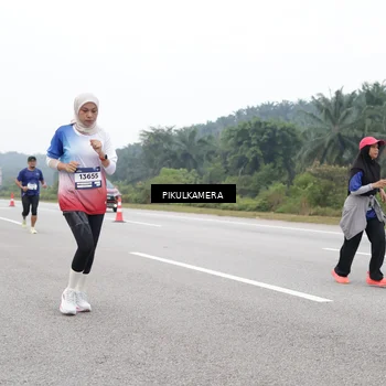 Runner Photo 7484246