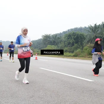 Runner Photo 7484249