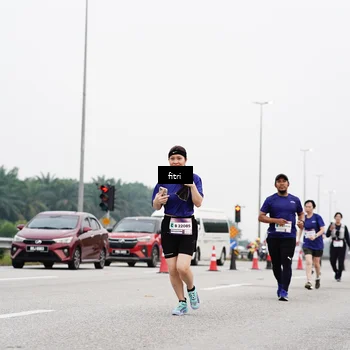 Runner Photo 7484257