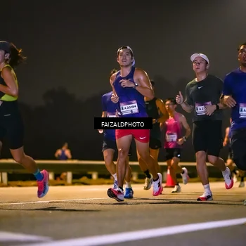 Runner Photo 7484292