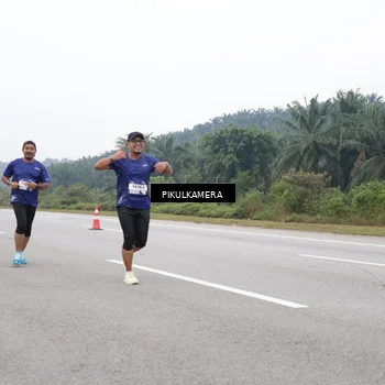 Runner Photo 7484297