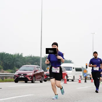 Runner Photo 7484298
