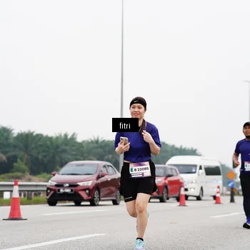 Runner Photo 7484301