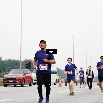 Runner Photo 7484308