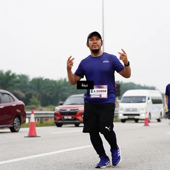 Runner Photo 7484320