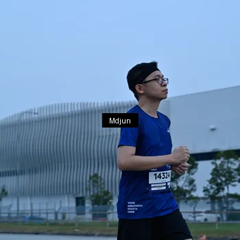 Runner Photo 7484334