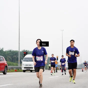 Runner Photo 7484335