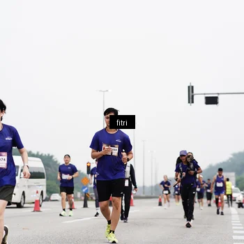 Runner Photo 7484336