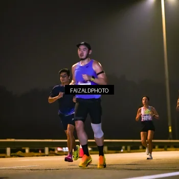 Runner Photo 7484346