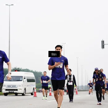 Runner Photo 7484351