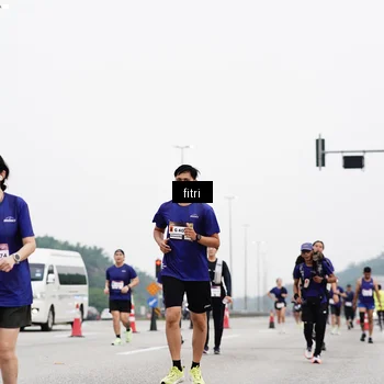 Runner Photo 7484355