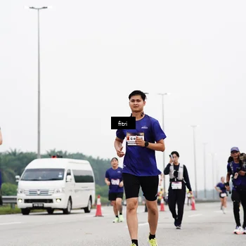 Runner Photo 7484364
