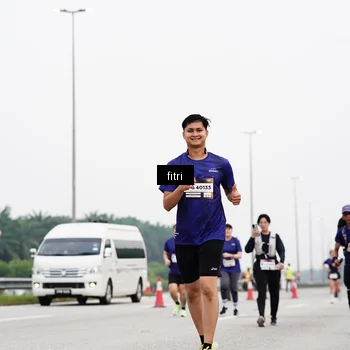 Runner Photo 7484373