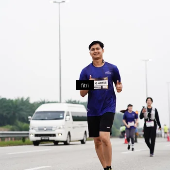 Runner Photo 7484389