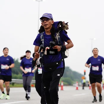 Runner Photo 7484403