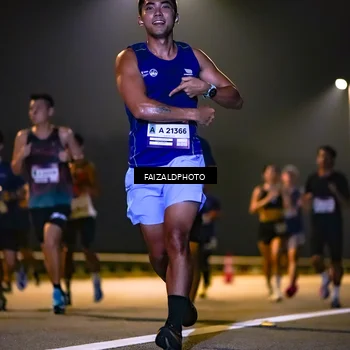 Runner Photo 7484414