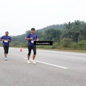 Runner Photo 7484432