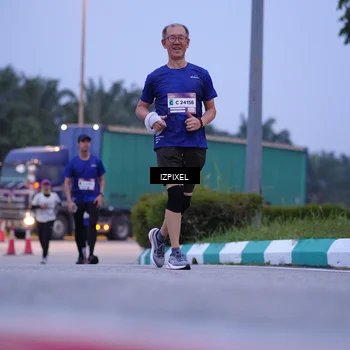 Runner Photo 7484451