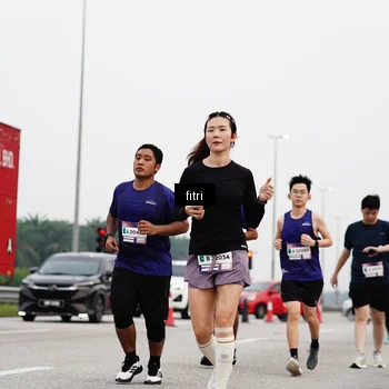 Runner Photo 7484616