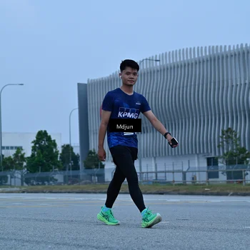 Runner Photo 7484637