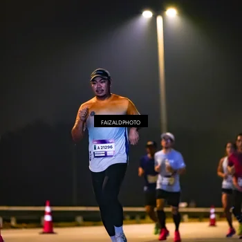 Runner Photo 7484653