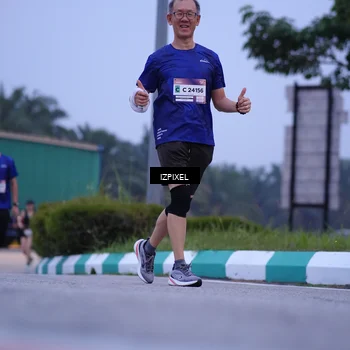 Runner Photo 7484666