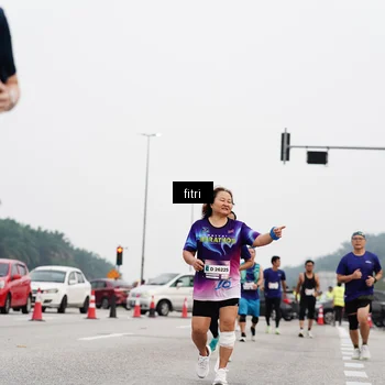 Runner Photo 7484672