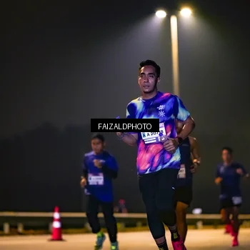 Runner Photo 7484676