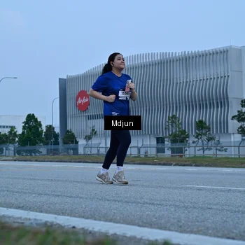 Runner Photo 7484681