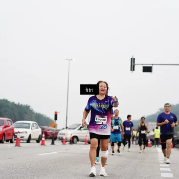 Runner Photo 7484684