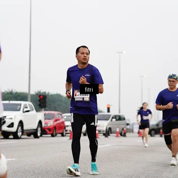 Runner Photo 7484687