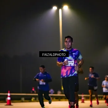 Runner Photo 7484688