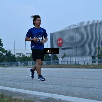 Runner Photo 7484692