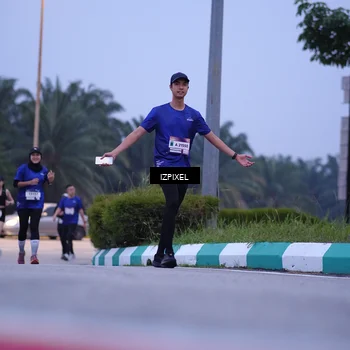 Runner Photo 7484731