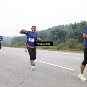 Runner Photo 7484734