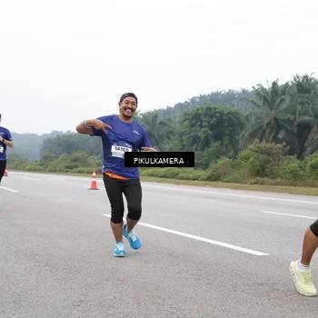 Runner Photo 7484739
