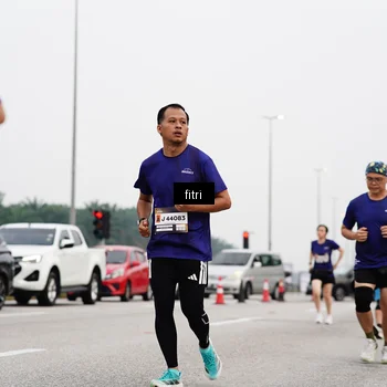 Runner Photo 7484741