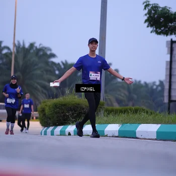 Runner Photo 7484823