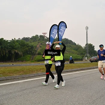 Runner Photo 7484828