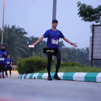 Runner Photo 7484840