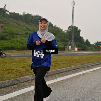 Runner Photo 7484842
