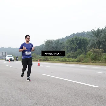 Runner Photo 7484870