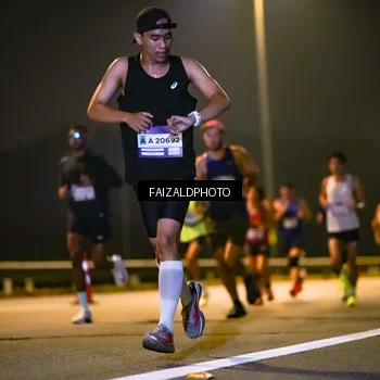 Runner Photo 7484918