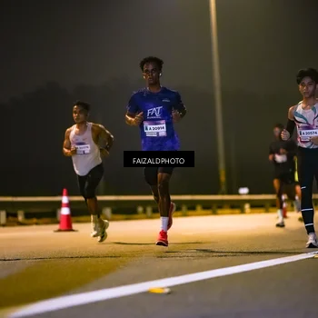 Runner Photo 7484938