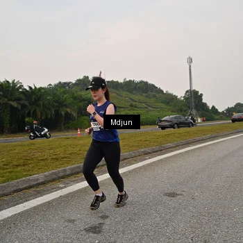 Runner Photo 7484959