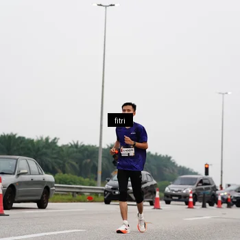 Runner Photo 7484972