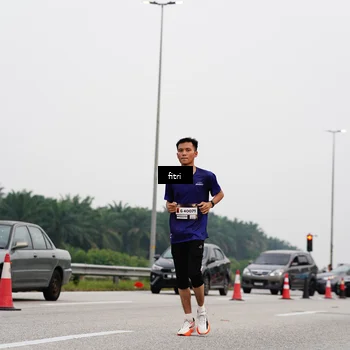 Runner Photo 7484974