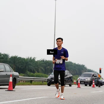 Runner Photo 7484986