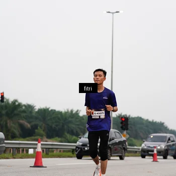 Runner Photo 7484997